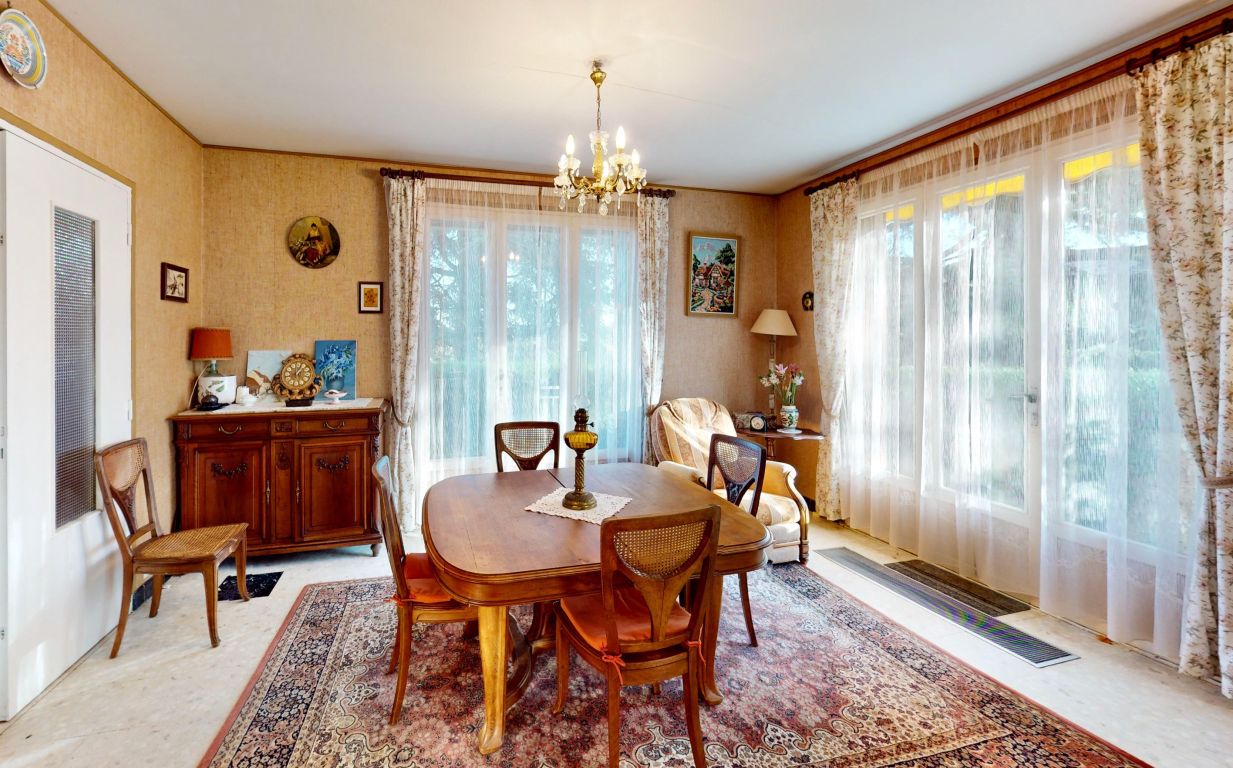 maison 4 pièces en vente sur CLAIREFONTAINE EN YVELINES (78120) Vente Maison Clairefontaine-en-Yvelines 78120 88 m²