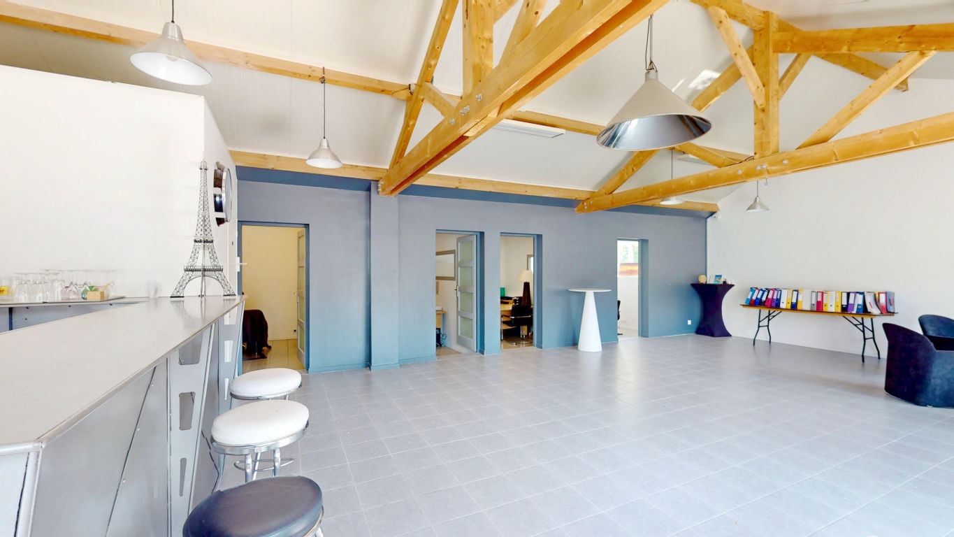 Vente Bureaux Clairefontaine-en-Yvelines 78120 132 m²