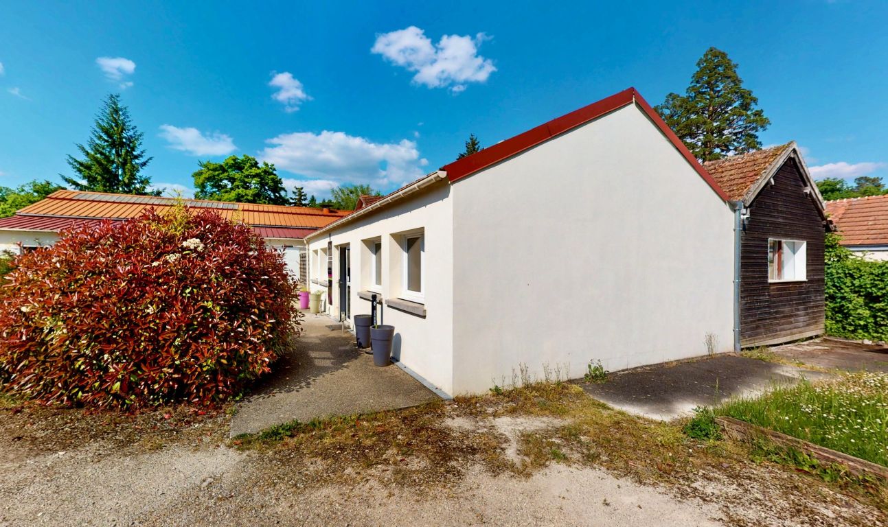 Vente Bureaux Clairefontaine-en-Yvelines 78120 132 m²