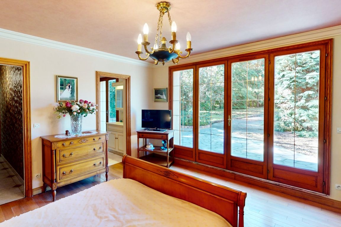 Vente Propriété Saint-Maurice-Montcouronne 91530 320 m²