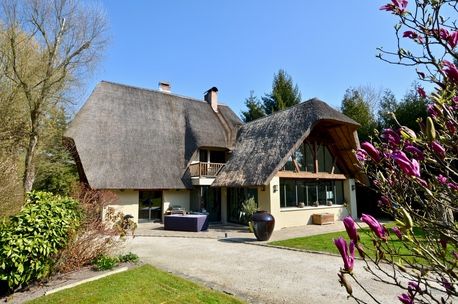 SAINT LEGER - Chaumière rénovée